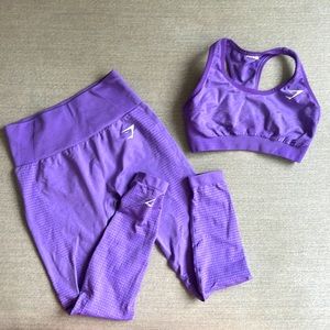 Gymshark purple set size S — leggings & sports bra, excellent condition!